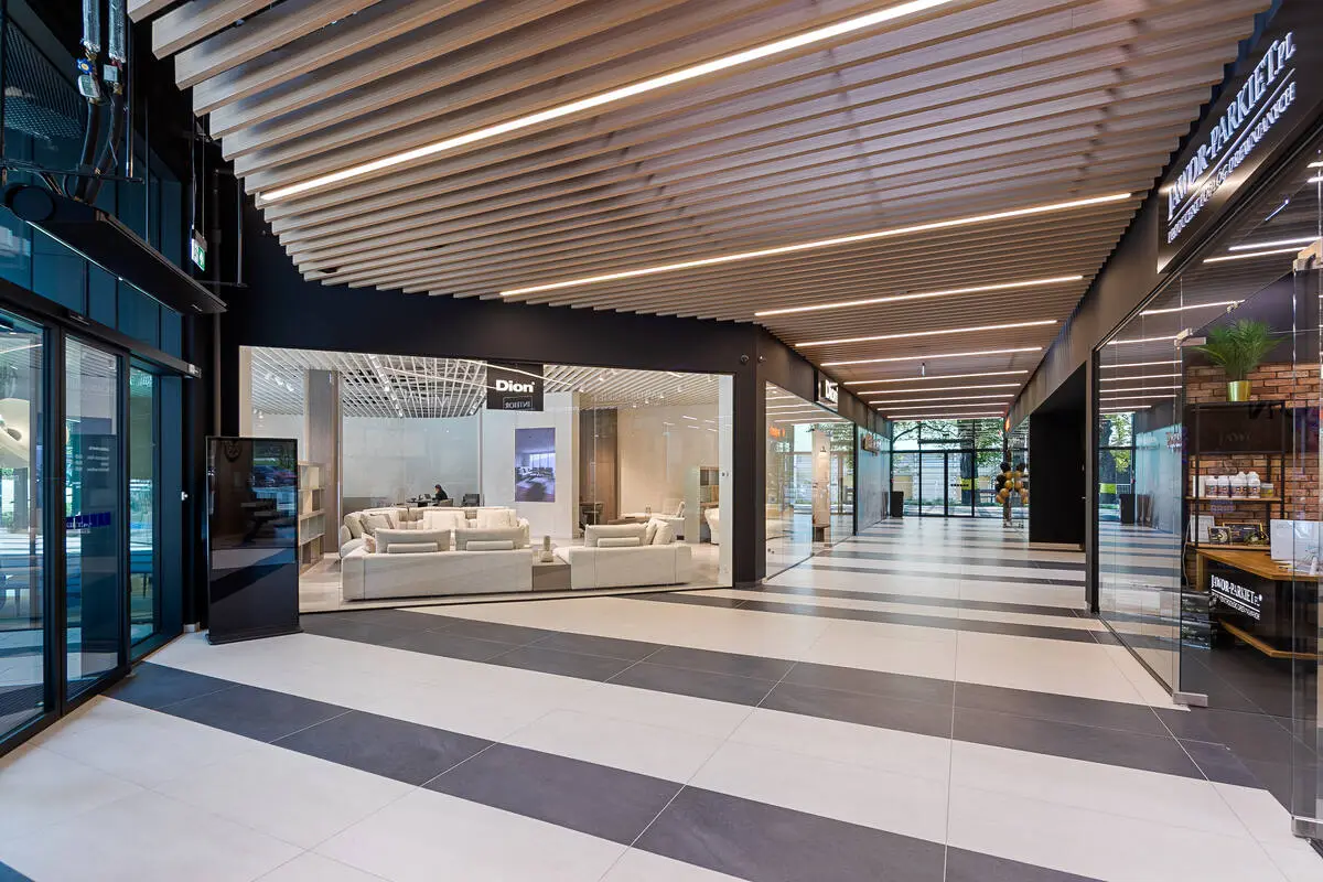 Pasaż handlowy Home Concept Katowice z salonami Dion i Jawor-Parkiet
